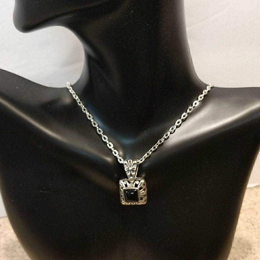 Vintage Solid Sterling Silver Pendant Necklace